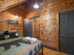 Lazy Bear Cove - Upper Level Guest Bedroom